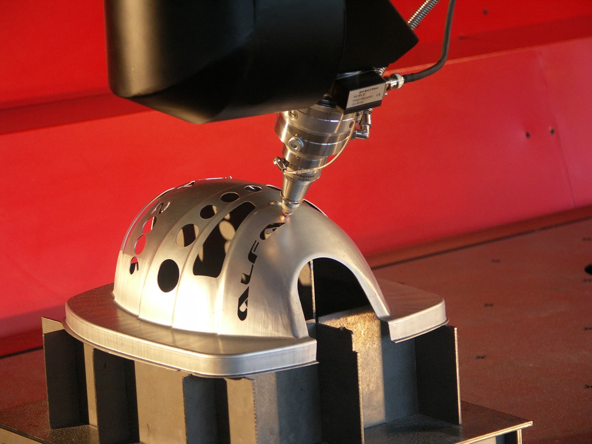 Découpe laser 3D industrielle